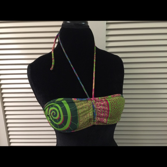 Bikini - Picture 4 of 5